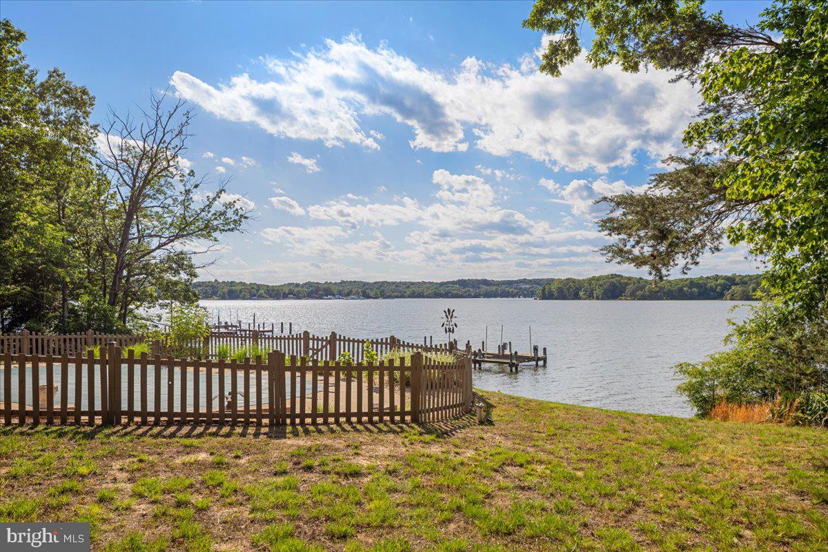 Stafford, Virginia, 22554, United States, 5 Bedrooms Bedrooms, ,3 BathroomsBathrooms,Residential,Active,2045399