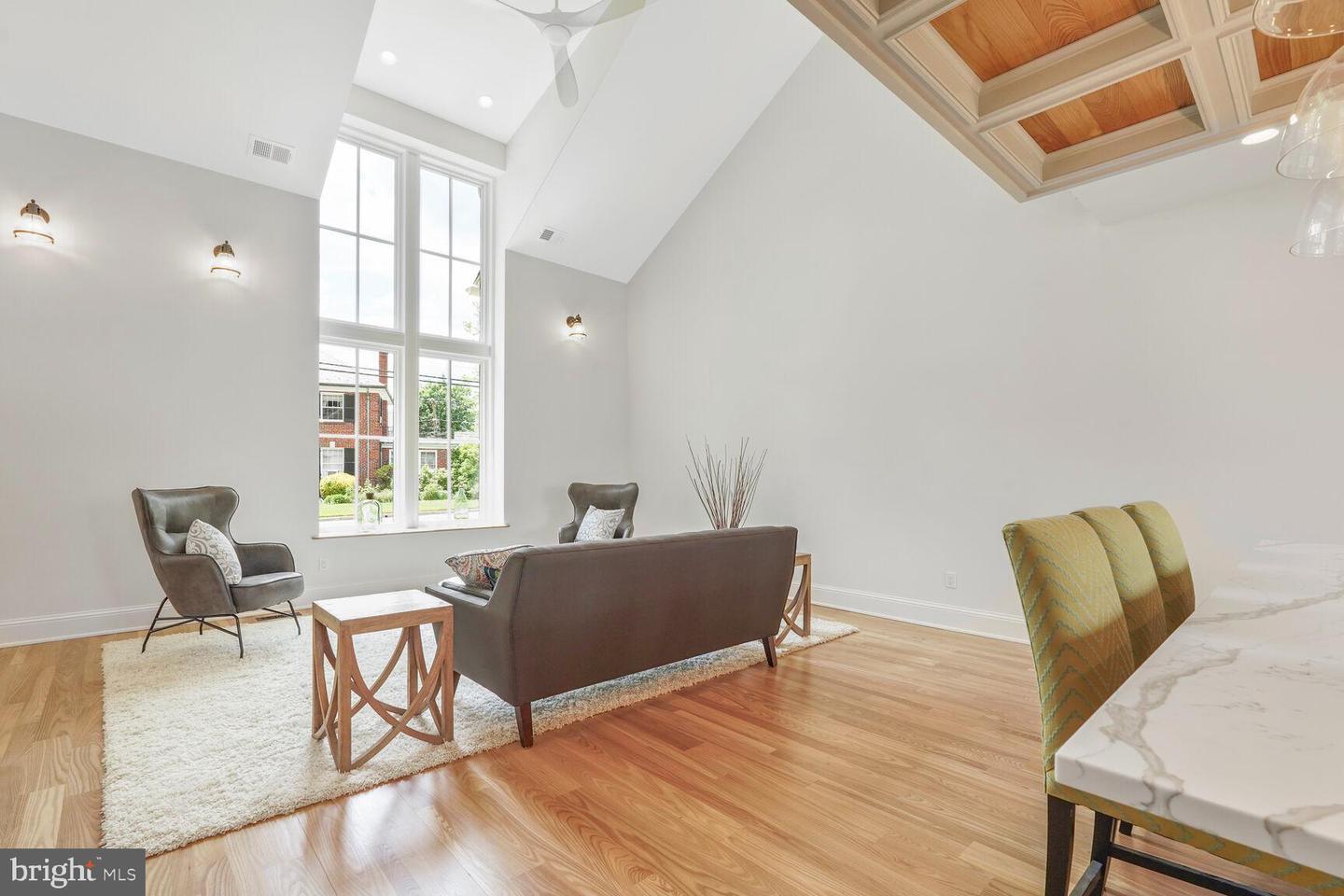 Alexandria, Virginia, 22301, United States, 6 Bedrooms Bedrooms, ,6 BathroomsBathrooms,Residential,Active,1825083