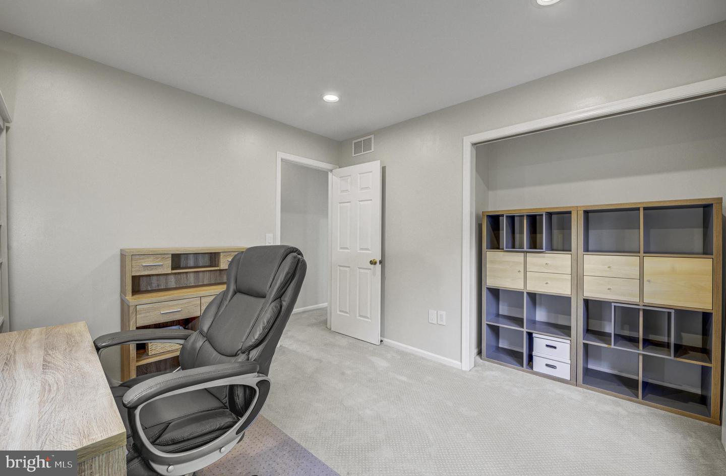 Plainsboro, New Jersey, 08536, United States, 5 Bedrooms Bedrooms, ,3 BathroomsBathrooms,Residential,Active,1853623