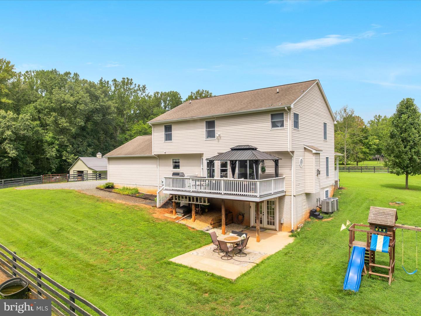 Amissville, Virginia, 20106, United States, 4 Bedrooms Bedrooms, ,4 BathroomsBathrooms,Residential,Active,1929462