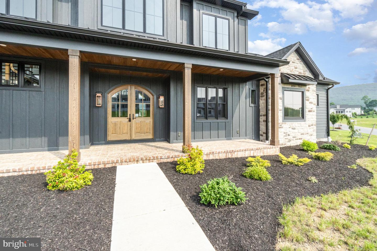 Mechanicsburg, Pennsylvania, 17050, United States, ,6 BathroomsBathrooms,Residential,Active,1704719