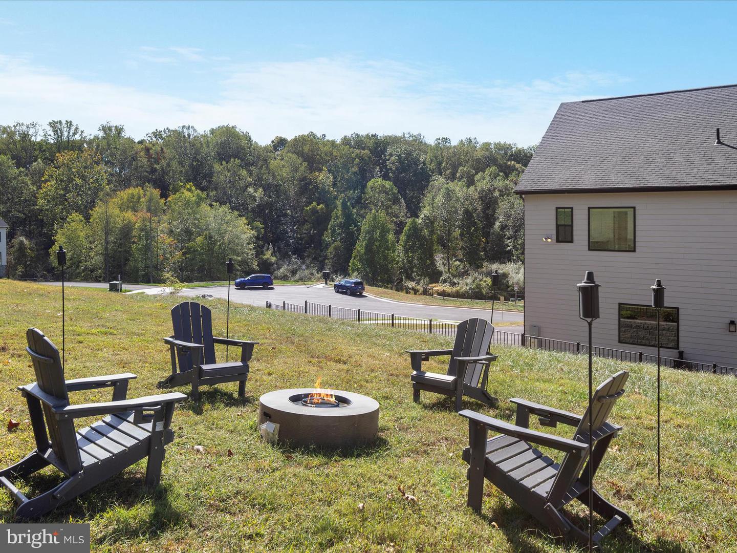 Oakton, Virginia, 22124, United States, 6 Bedrooms Bedrooms, ,6 BathroomsBathrooms,Residential,Active,1960120