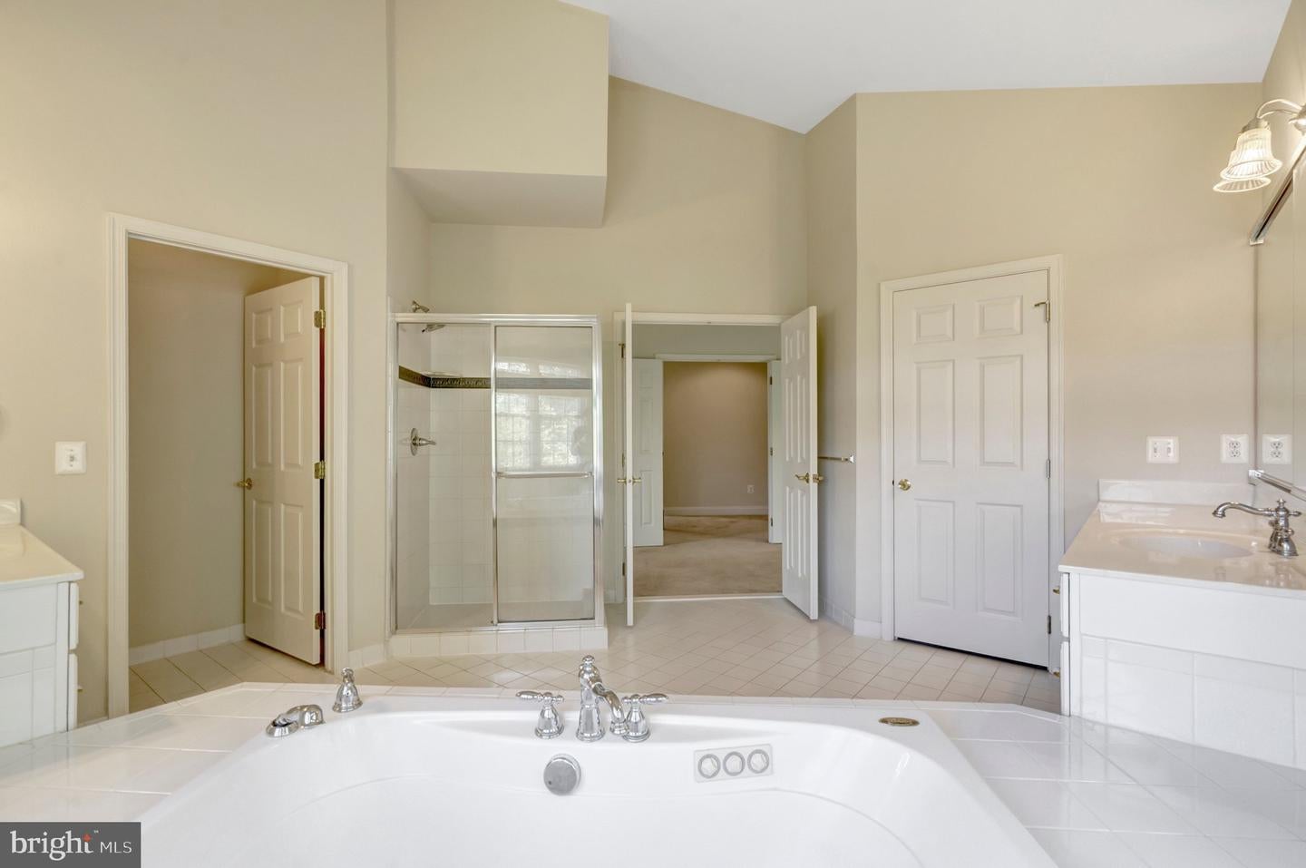 Haymarket, Virginia, 20169, United States, 5 Bedrooms Bedrooms, ,5 BathroomsBathrooms,Residential,Pending,2031766