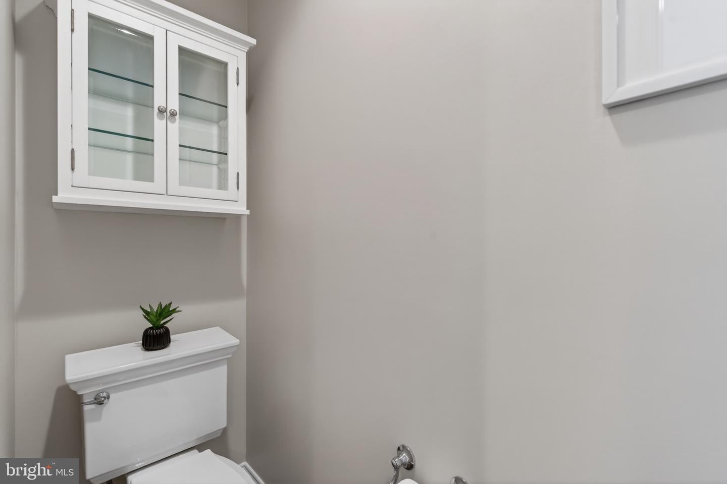 Fairfax Station, Virginia, 22039, United States, 5 Bedrooms Bedrooms, ,5 BathroomsBathrooms,Residential,Pending,2045787