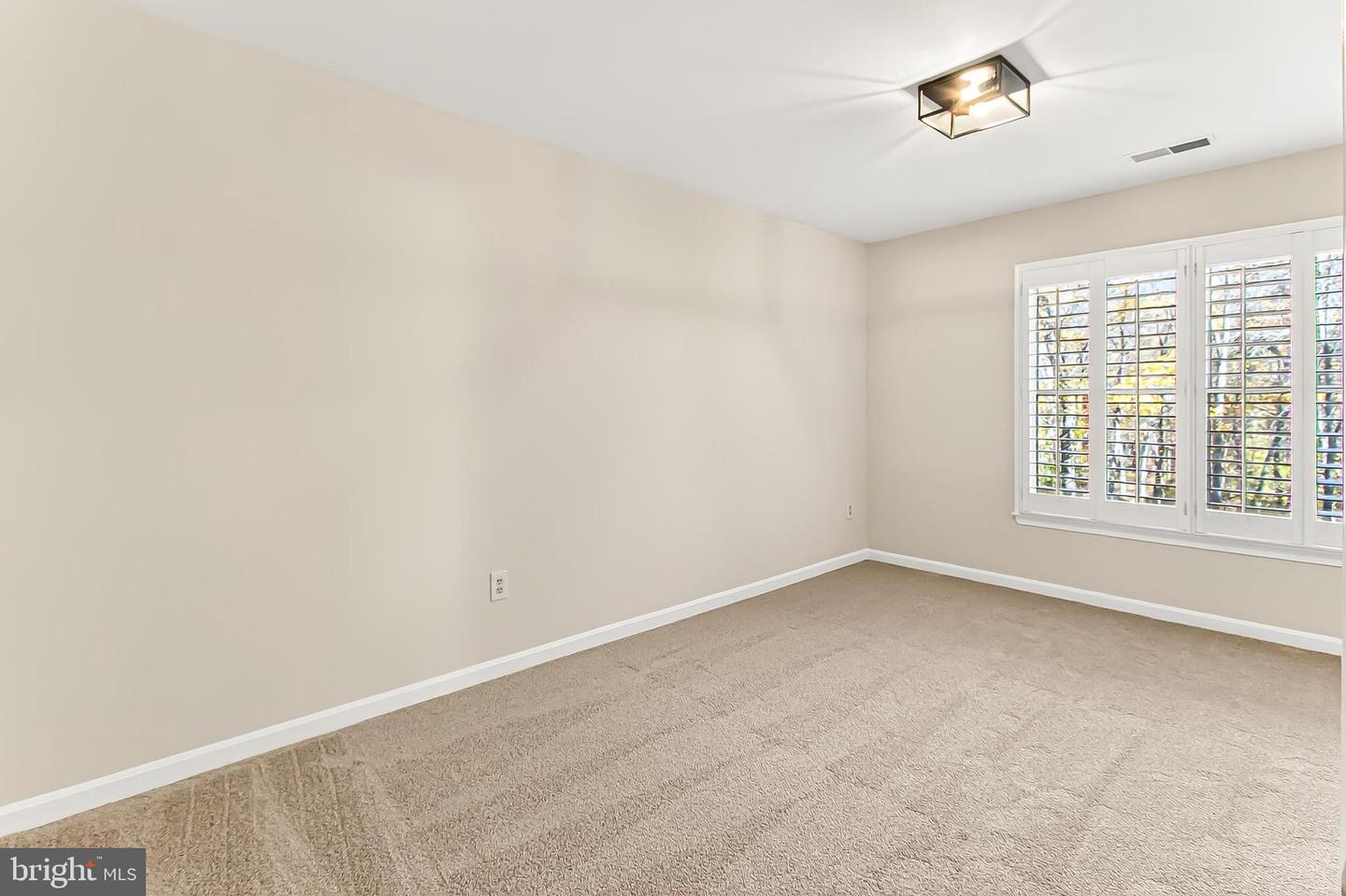 Falls Church, Virginia, 22042, United States, 4 Bedrooms Bedrooms, ,5 BathroomsBathrooms,Residential,Active,1988475