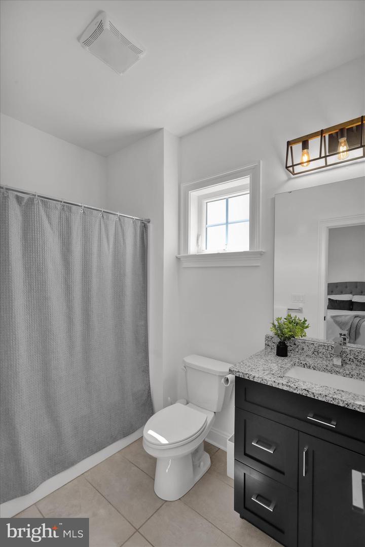 Lititz, Pennsylvania, 17543, United States, 5 Bedrooms Bedrooms, ,6 BathroomsBathrooms,Residential,Active,2045017