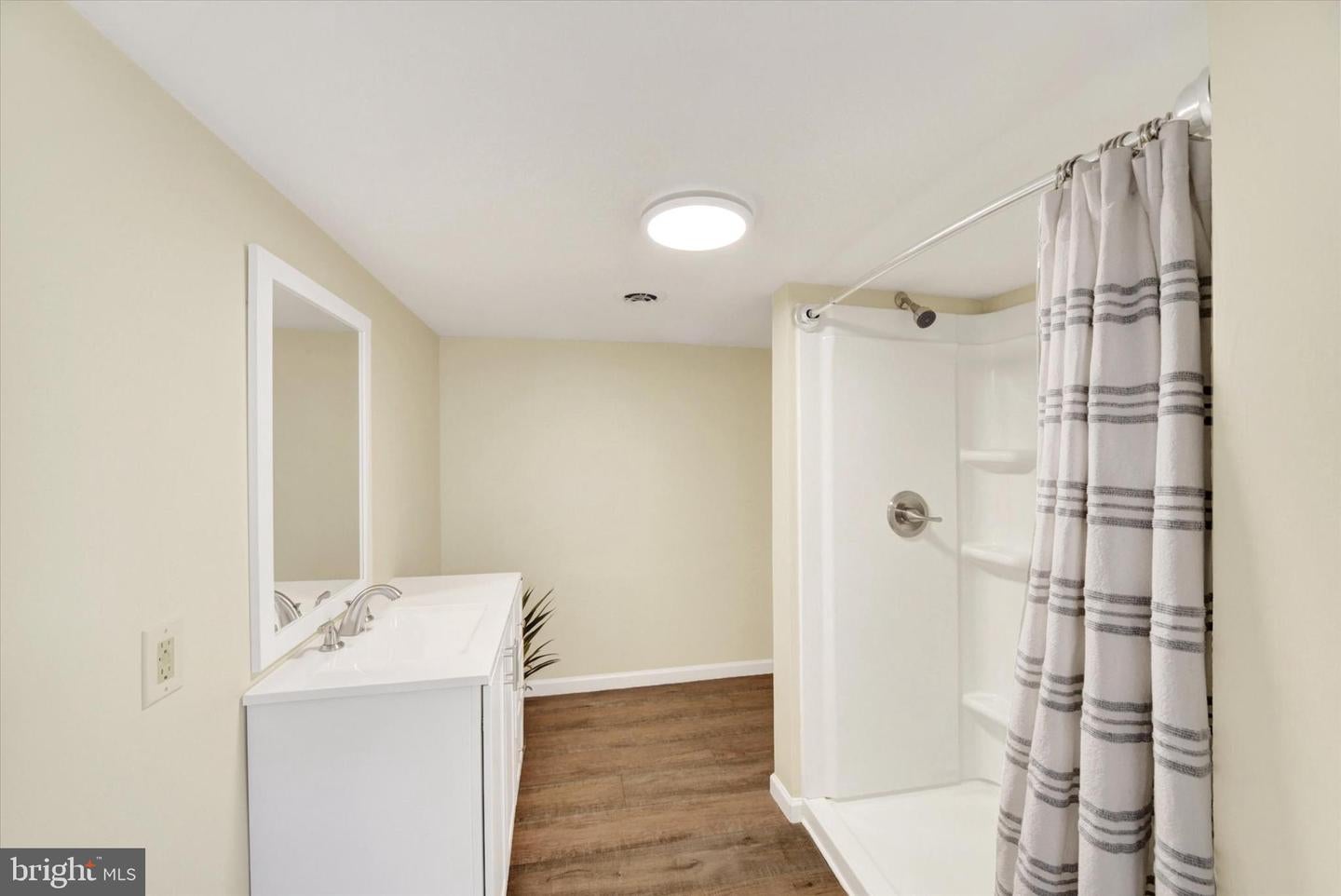 North East, Maryland, 21901, United States, 4 Bedrooms Bedrooms, ,3 BathroomsBathrooms,Residential,Pending,2045514