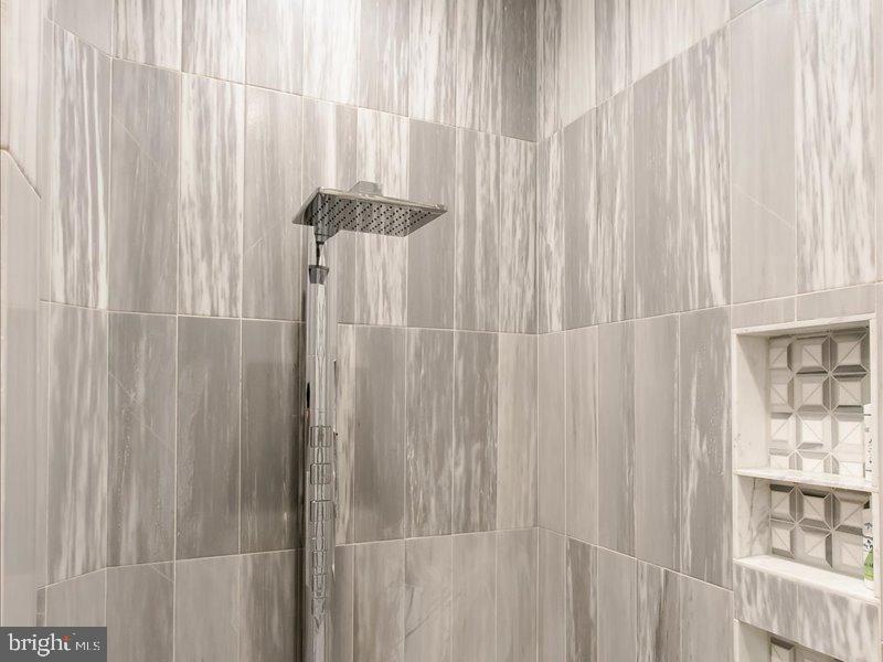 Potomac, Maryland, 20854, United States, 6 Bedrooms Bedrooms, ,7 BathroomsBathrooms,Residential,Active,1927645