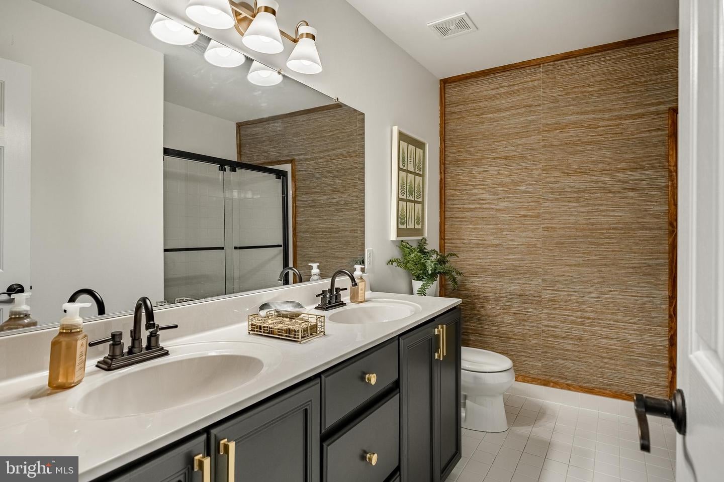 West Chester, Pennsylvania, 19380, United States, 5 Bedrooms Bedrooms, ,5 BathroomsBathrooms,Residential,Active,2002348