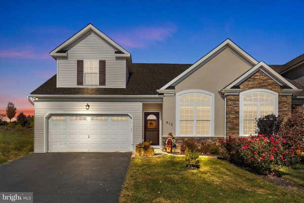 912 GRAYSTONE CIR, NORTHAMPTON, PA 18067 - Image 1