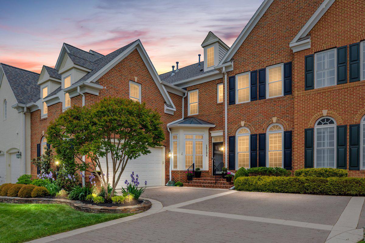 Leesburg, Virginia, 20176, United States, 4 Bedrooms Bedrooms, ,5 BathroomsBathrooms,Residential,Active,2044548
