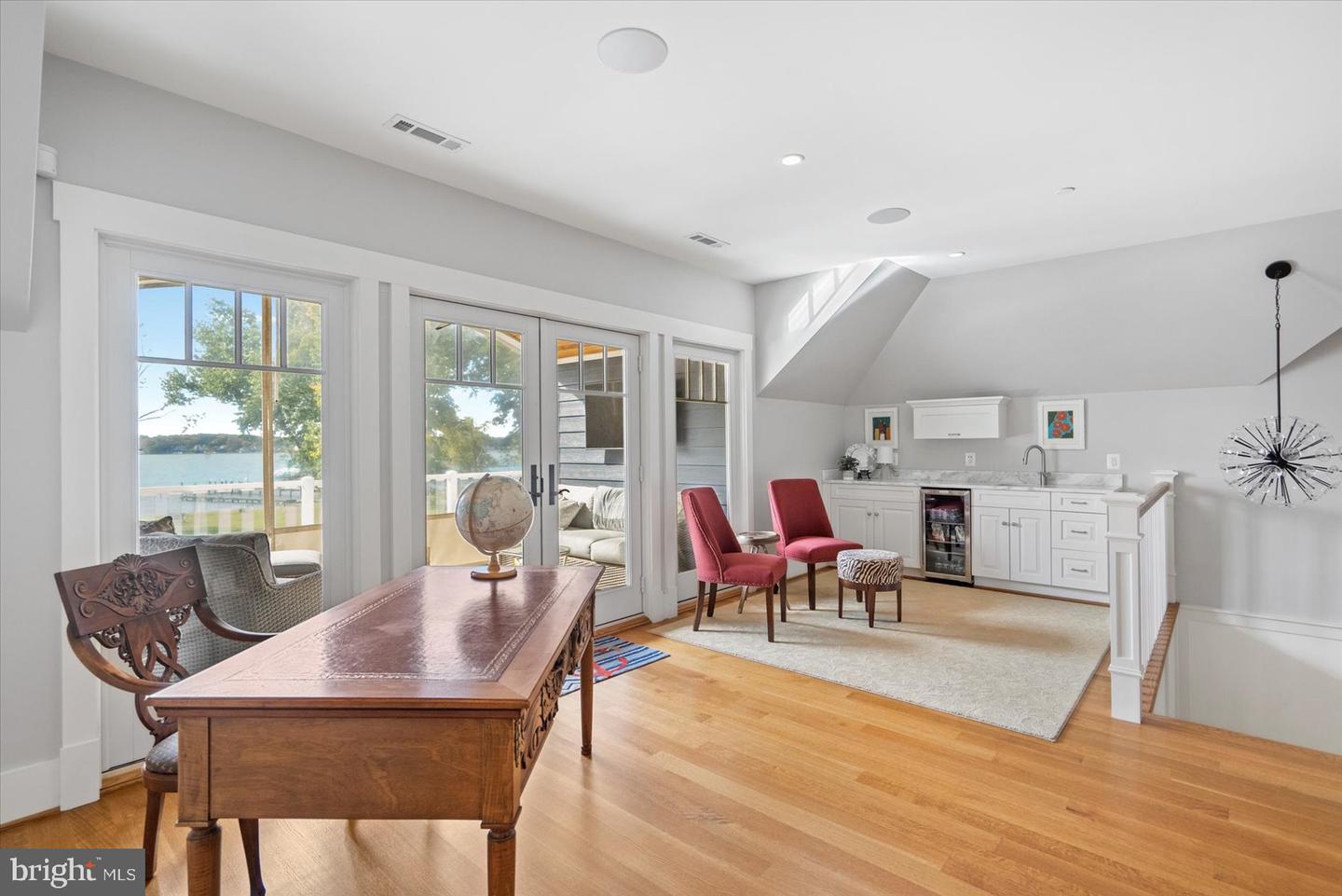 Middle River, Maryland, 21220, United States, 7 Bedrooms Bedrooms, ,7 BathroomsBathrooms,Residential,Active,1969646