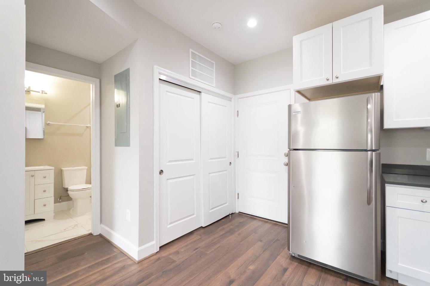 Washington, District Of Columbia, 20003, United States, ,Residential,Active,2009139