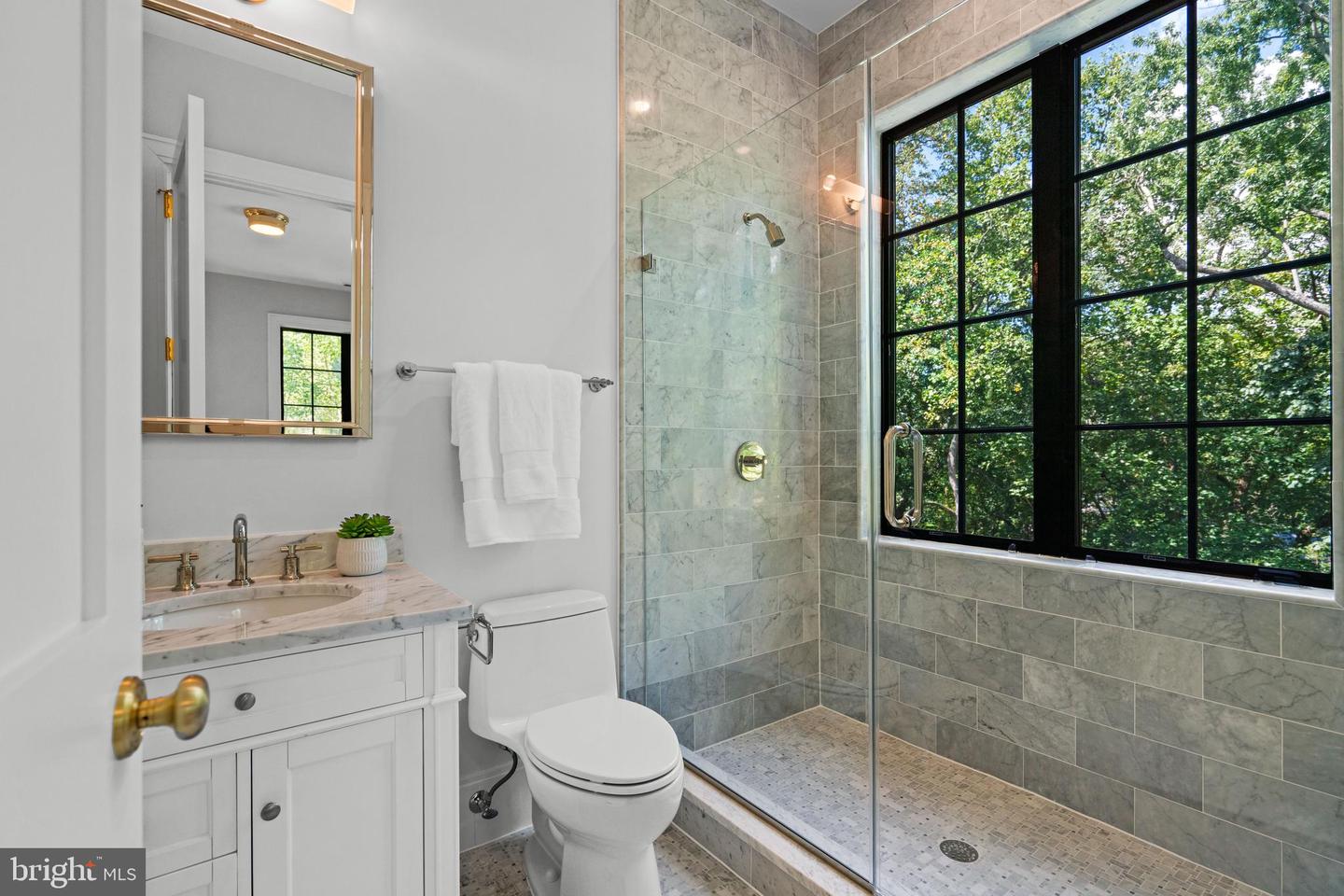 Washington, District Of Columbia, 20016, United States, 6 Bedrooms Bedrooms, ,8 BathroomsBathrooms,Residential,Active,1934802