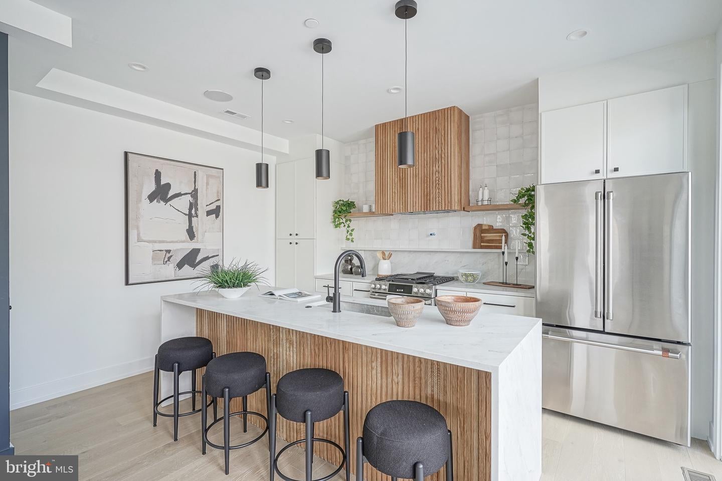 Philadelphia, Pennsylvania, 19125, United States, 4 Bedrooms Bedrooms, ,5 BathroomsBathrooms,Residential,Active,2045558