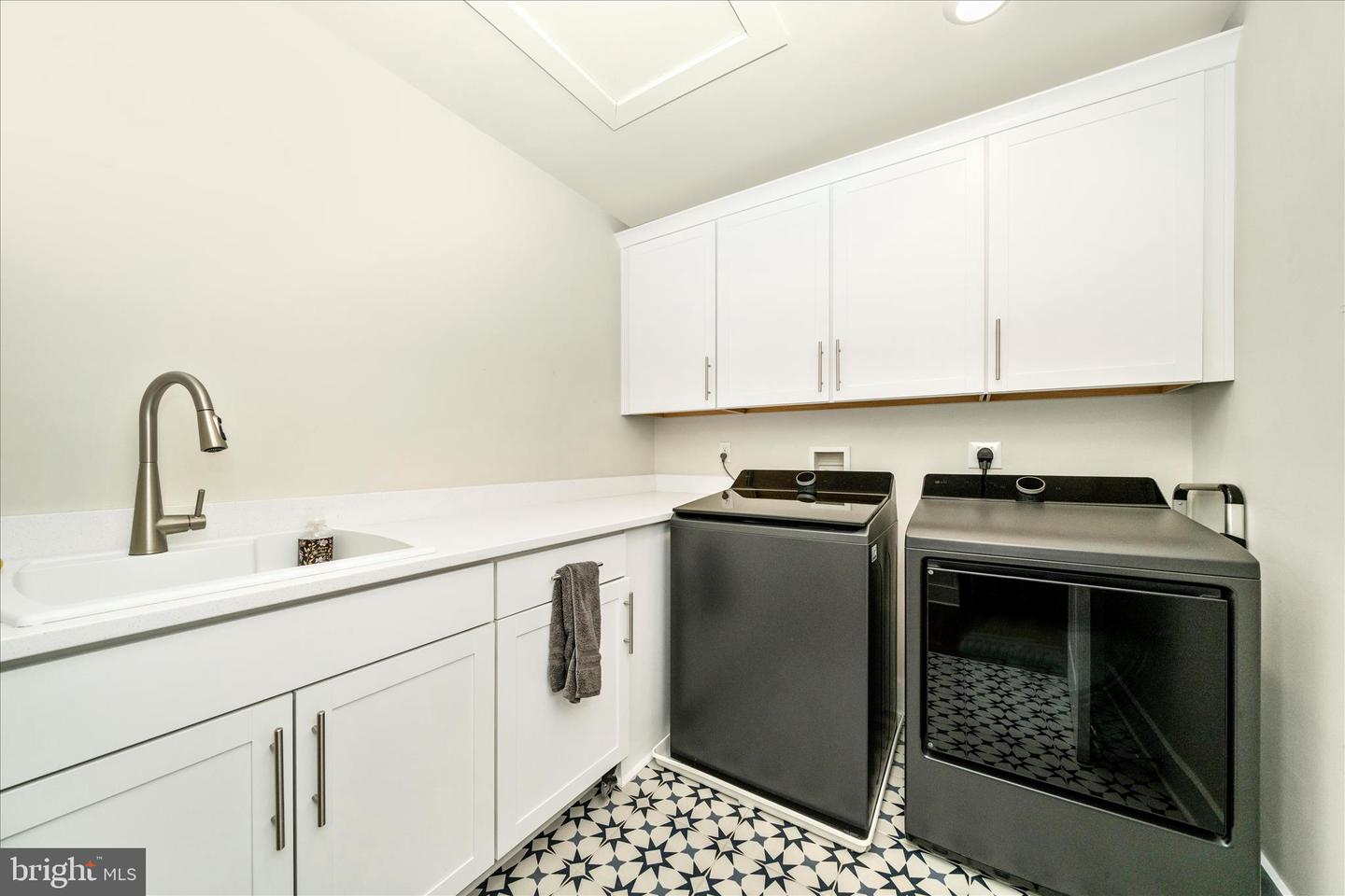Germantown, Maryland, 20874, United States, 7 Bedrooms Bedrooms, ,6 BathroomsBathrooms,Residential,Active,2045016