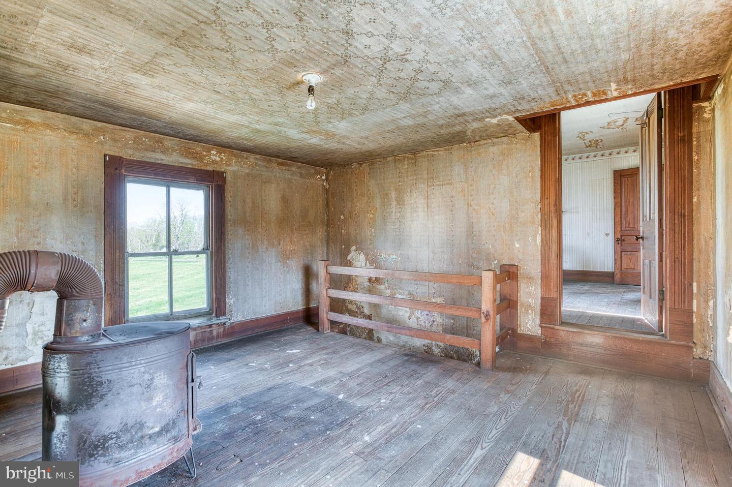 Culpeper, Virginia, 22701, United States, 4 Bedrooms Bedrooms, ,1 BathroomBathrooms,Residential,Active,1799358
