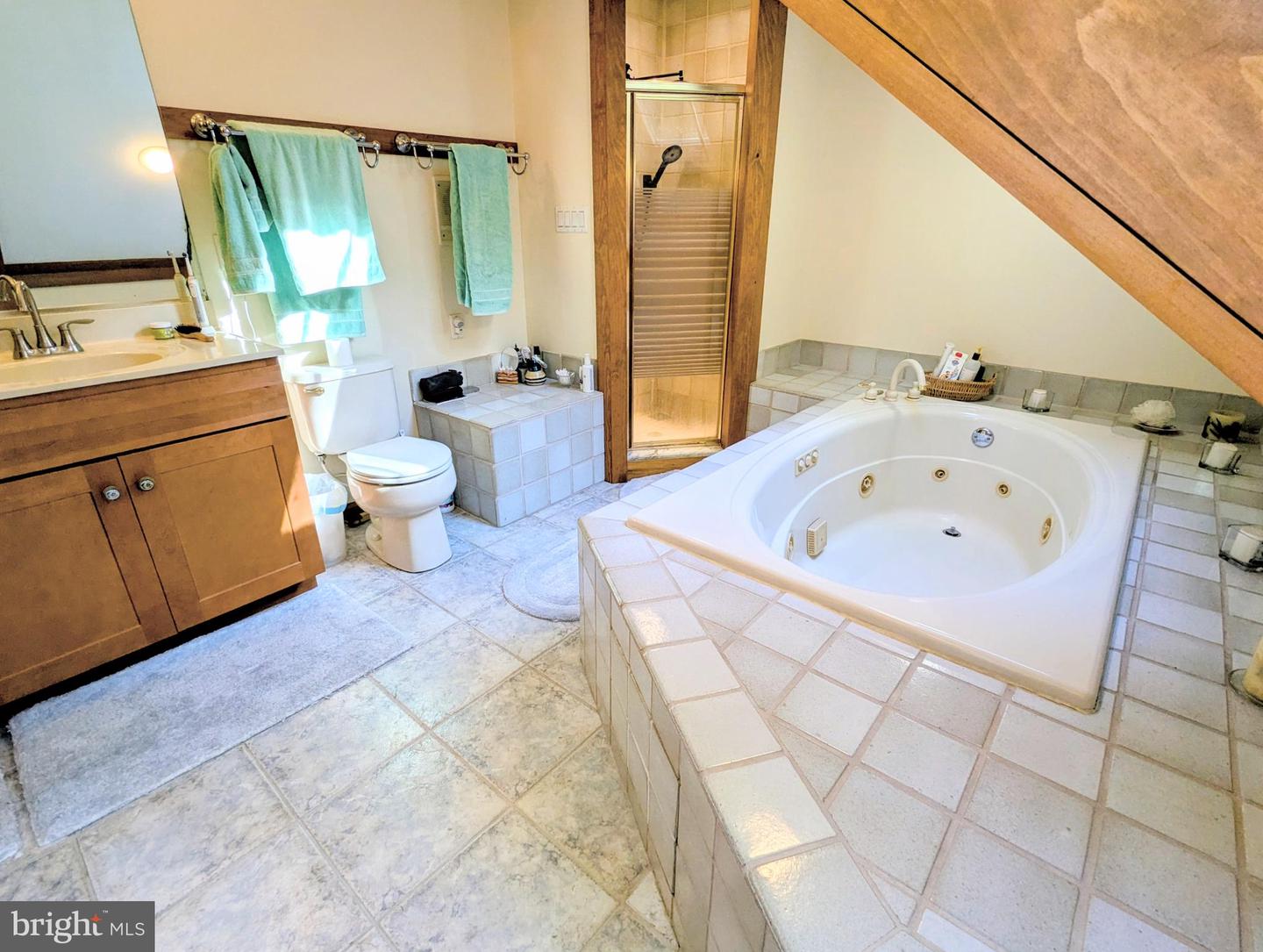 Queenstown, Maryland, 21658, United States, 4 Bedrooms Bedrooms, ,3 BathroomsBathrooms,Residential,Active,1973642