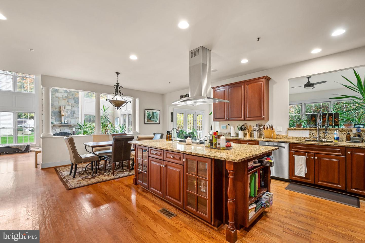 Upper Marlboro, Maryland, 20774, United States, 6 Bedrooms Bedrooms, ,7 BathroomsBathrooms,Residential,Active,1973554