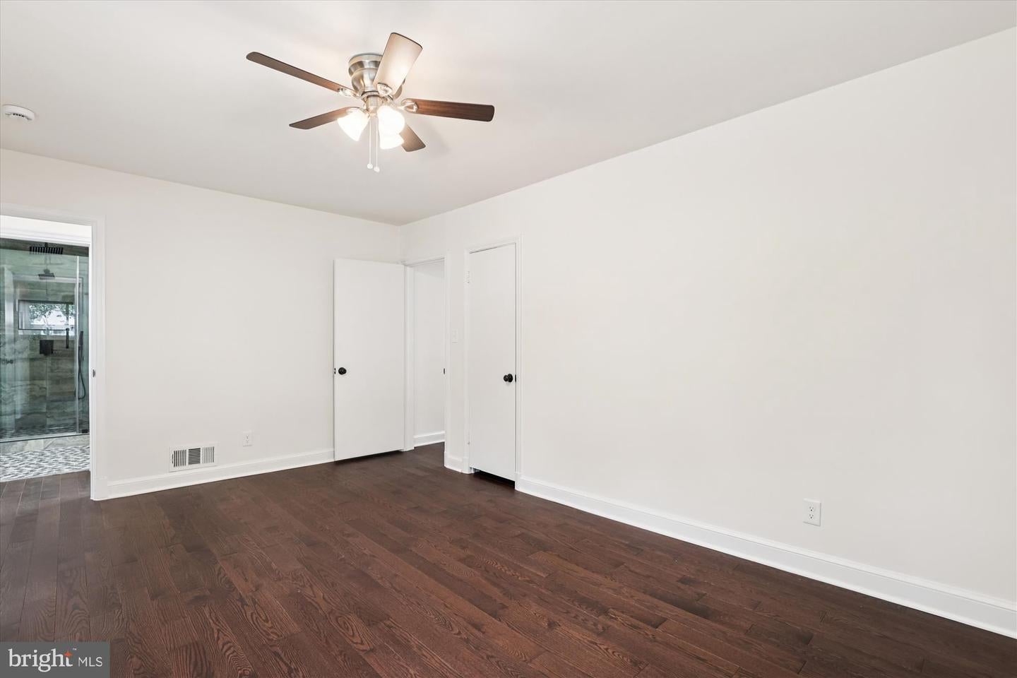 Arlington, Virginia, 22207, United States, 3 Bedrooms Bedrooms, ,3 BathroomsBathrooms,Residential,Active,2012923