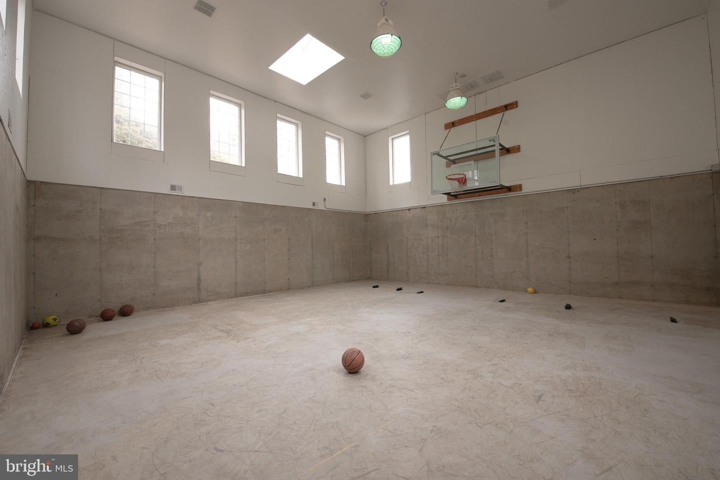 Huntingdon Valley, Pennsylvania, 19006, United States, ,7 BathroomsBathrooms,Residential,Active,1704674