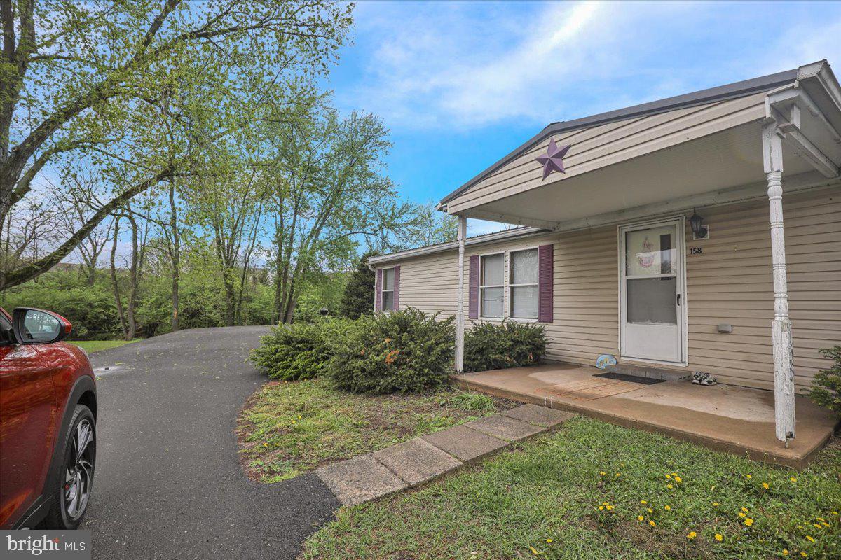 Narvon, Pennsylvania, 17555, United States, ,Residential,Active,1986905