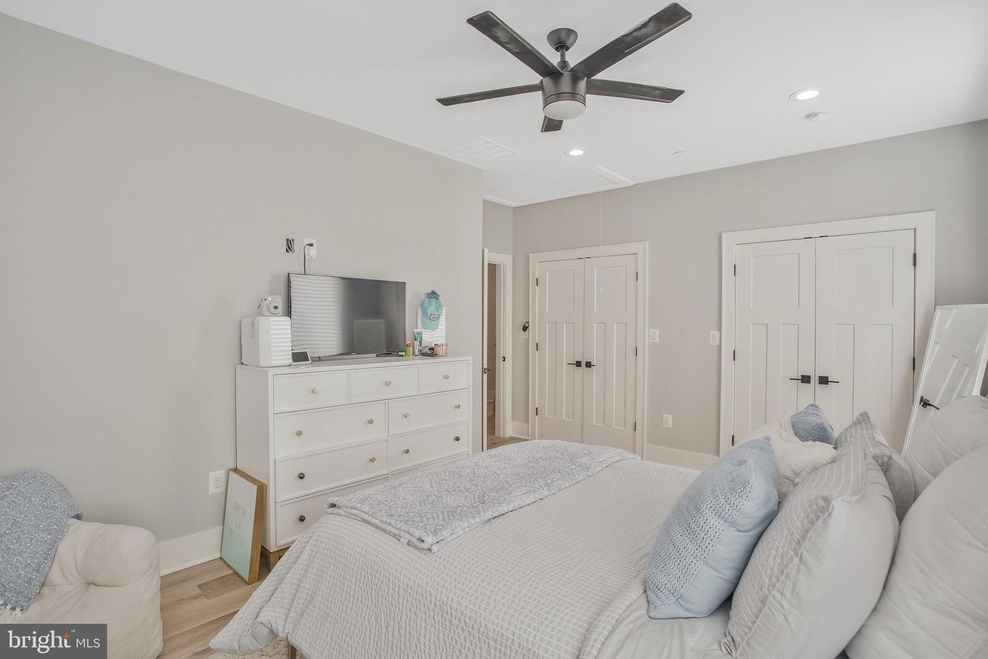 Edgewater, Maryland, 21037, United States, 4 Bedrooms Bedrooms, ,4 BathroomsBathrooms,Residential,Active,1988474