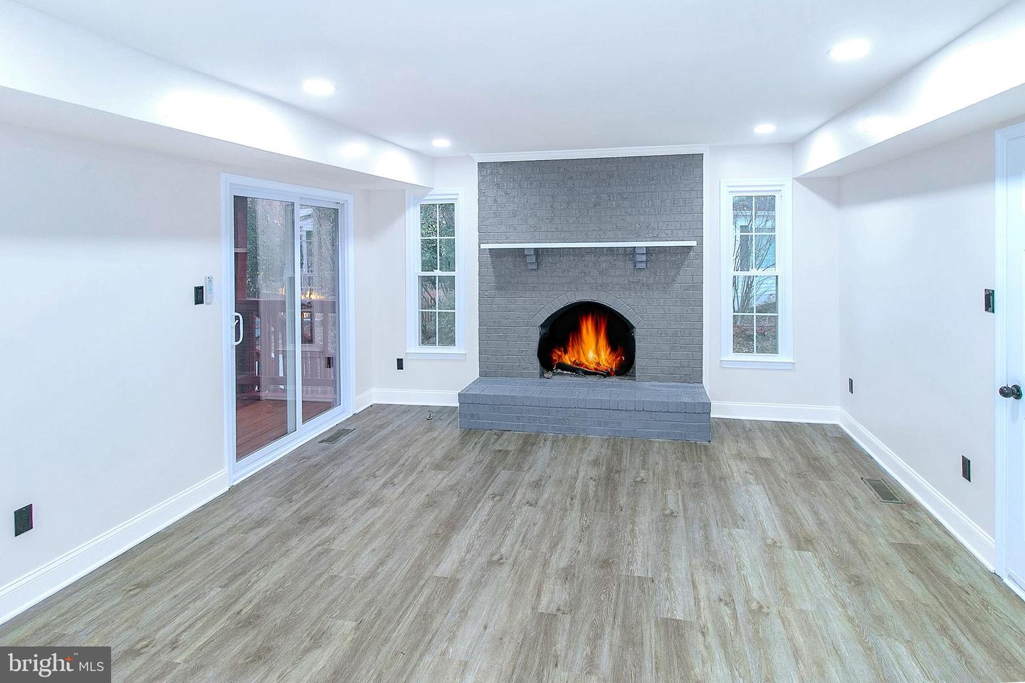 Ashburn, Virginia, 20147, United States, 5 Bedrooms Bedrooms, ,4 BathroomsBathrooms,Residential,Active,1988483