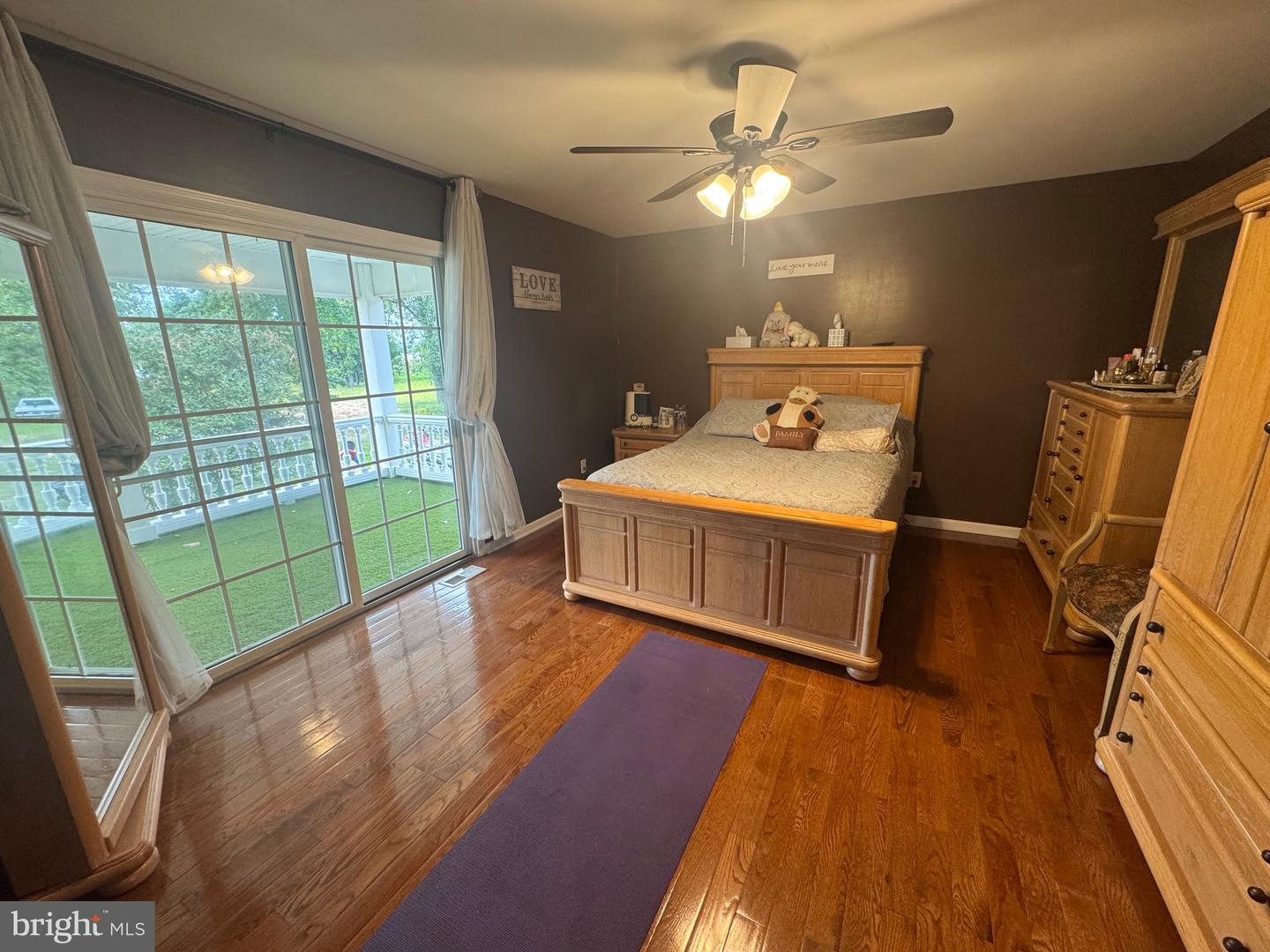 Delanco, New Jersey, 08075, United States, 5 Bedrooms Bedrooms, ,3 BathroomsBathrooms,Residential,Active,1914605