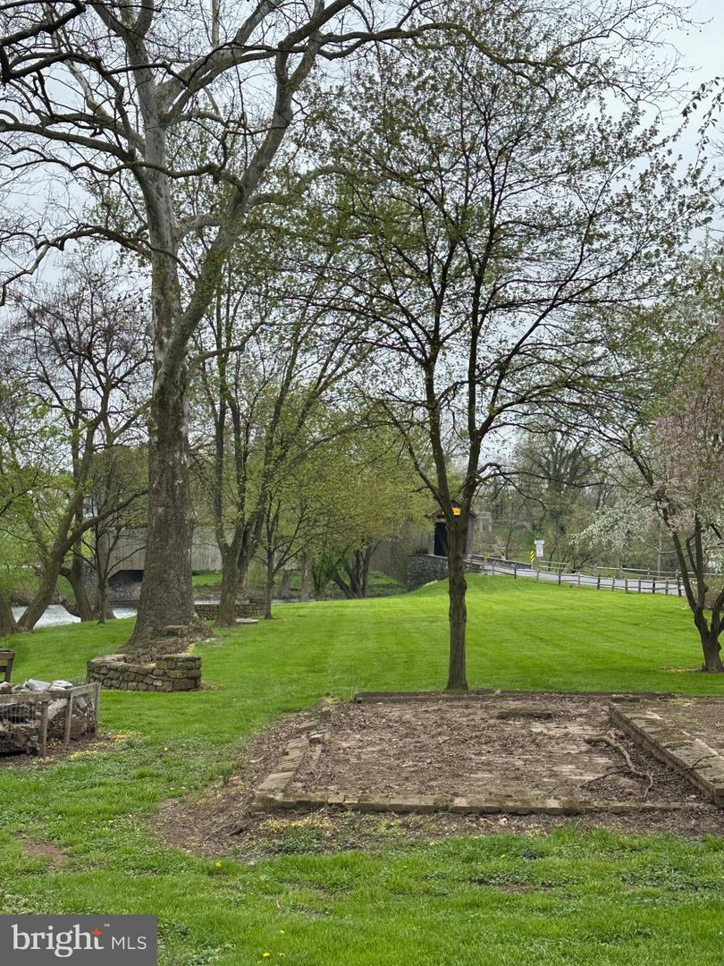 Lancaster, Pennsylvania, 17601, United States, 5 Bedrooms Bedrooms, ,3 BathroomsBathrooms,Residential,Active,1934784