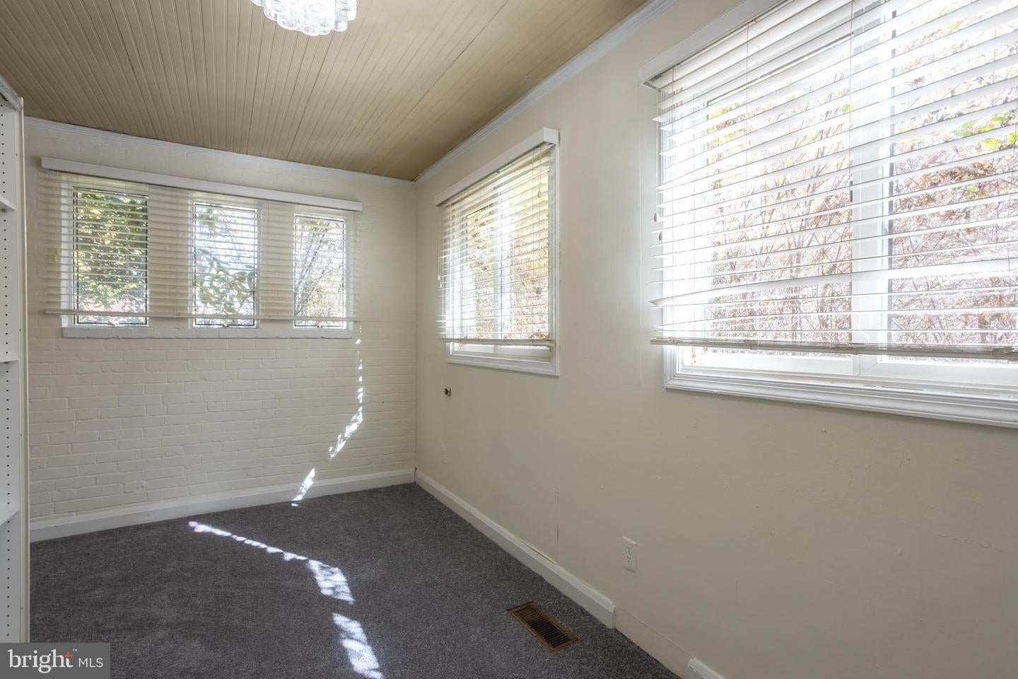 Baltimore, Maryland, 21215, United States, 6 Bedrooms Bedrooms, ,6 BathroomsBathrooms,Residential,Active,1985862