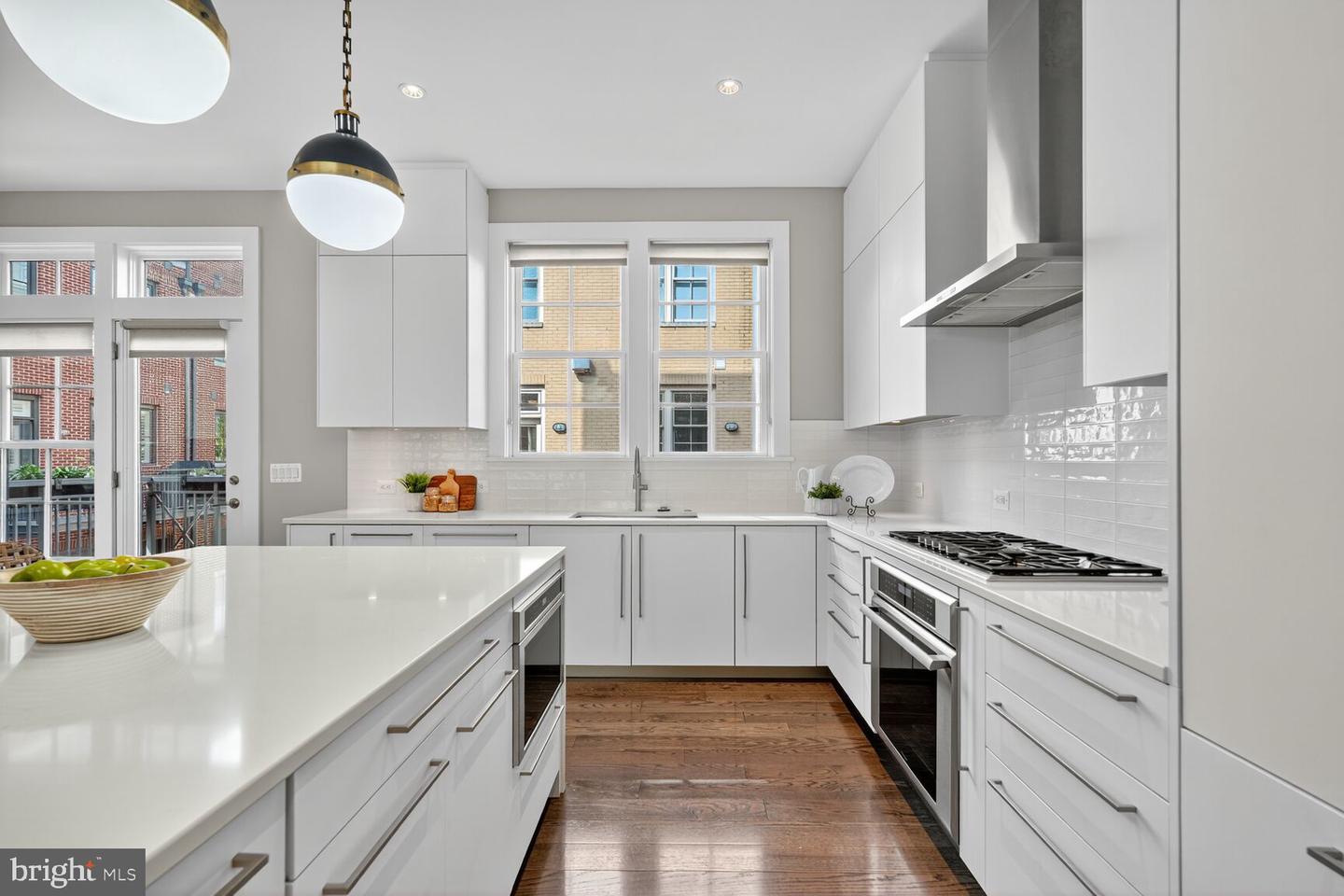 Alexandria, Virginia, 22314, United States, 4 Bedrooms Bedrooms, ,5 BathroomsBathrooms,Residential,Active,1959984