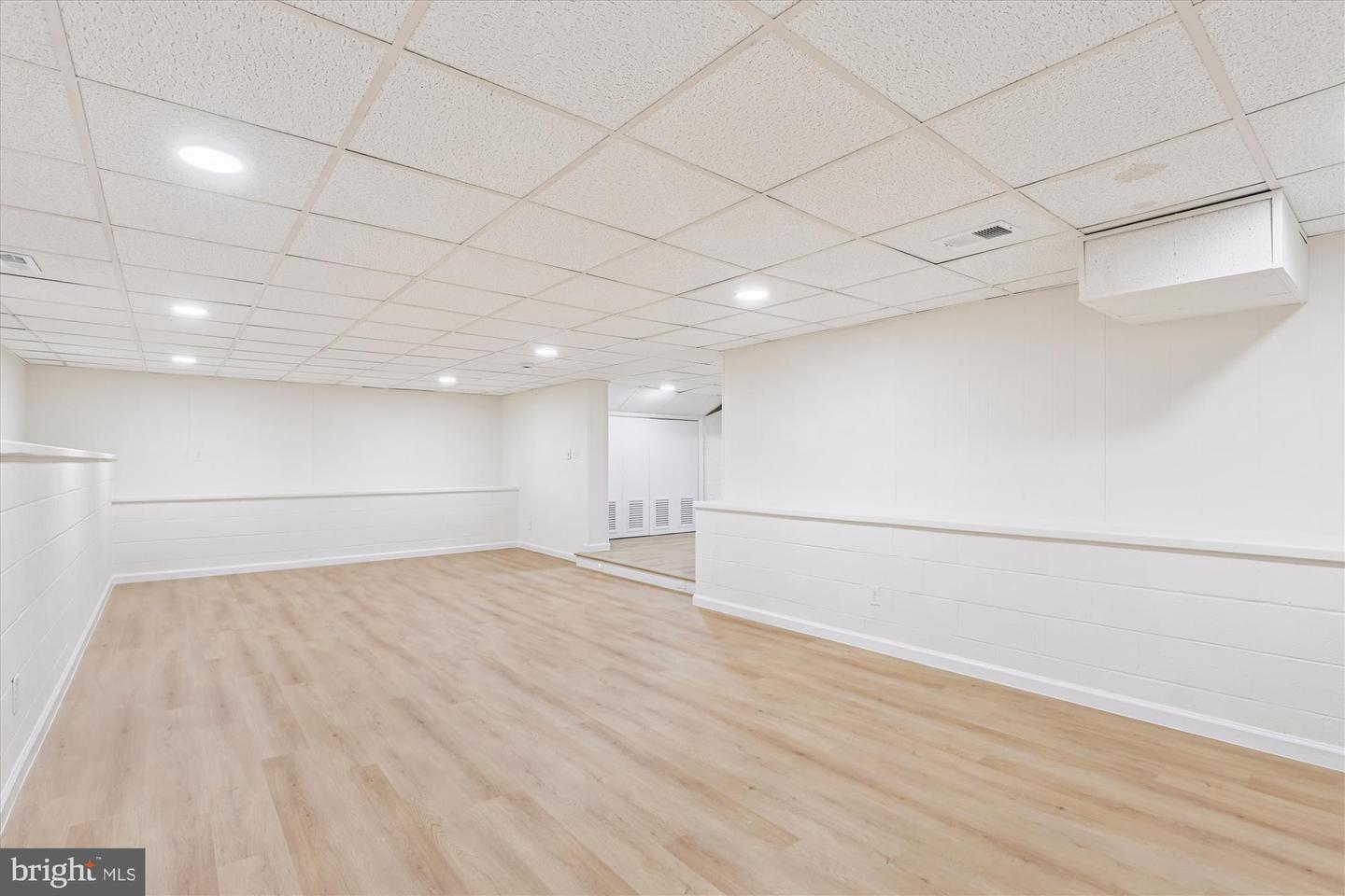 Arlington, Virginia, 22207, United States, 3 Bedrooms Bedrooms, ,3 BathroomsBathrooms,Residential,Active,2012923