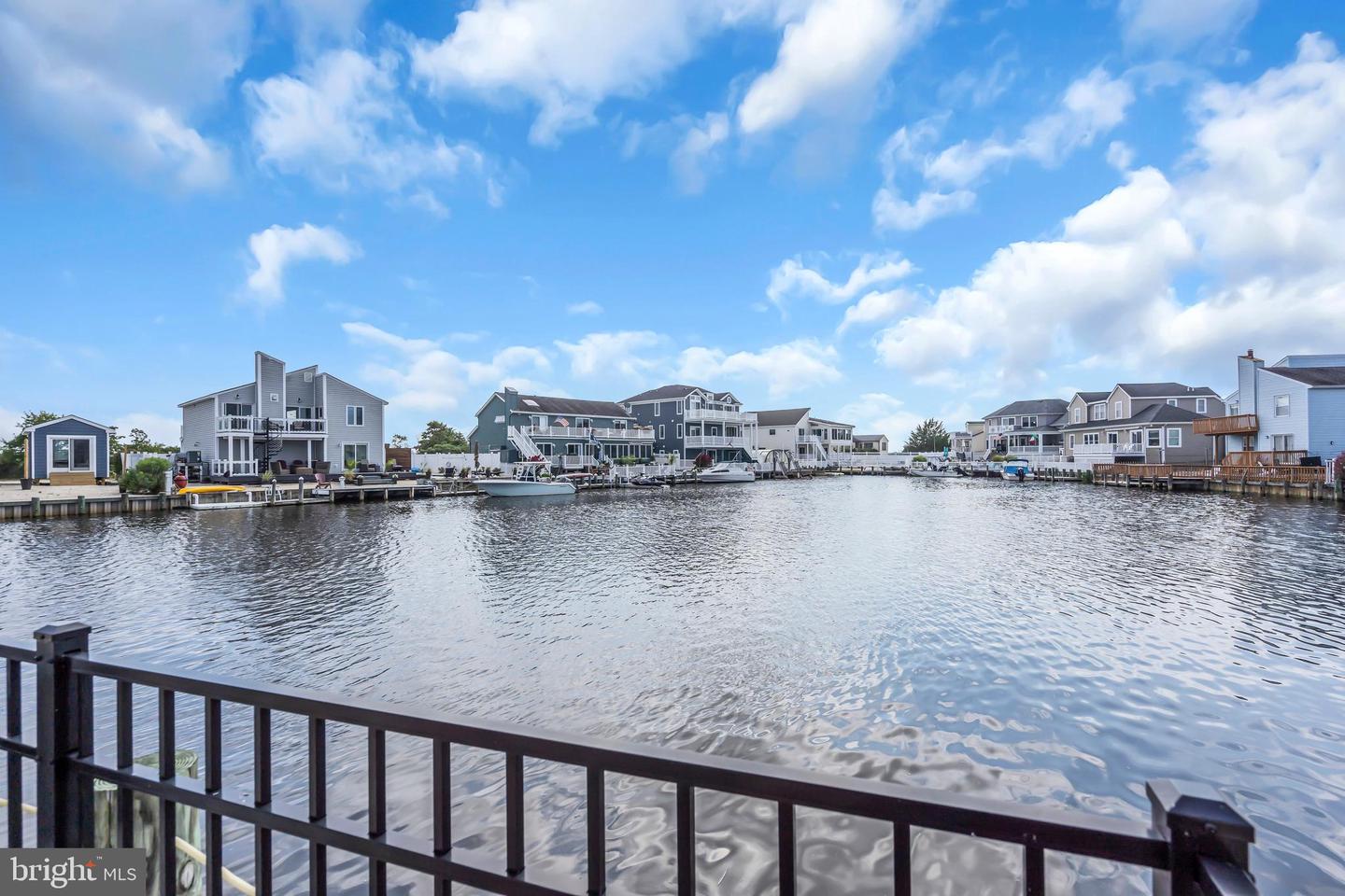 Manahawkin, New Jersey, 08050, United States, 4 Bedrooms Bedrooms, ,2 BathroomsBathrooms,Residential,Active,1919073