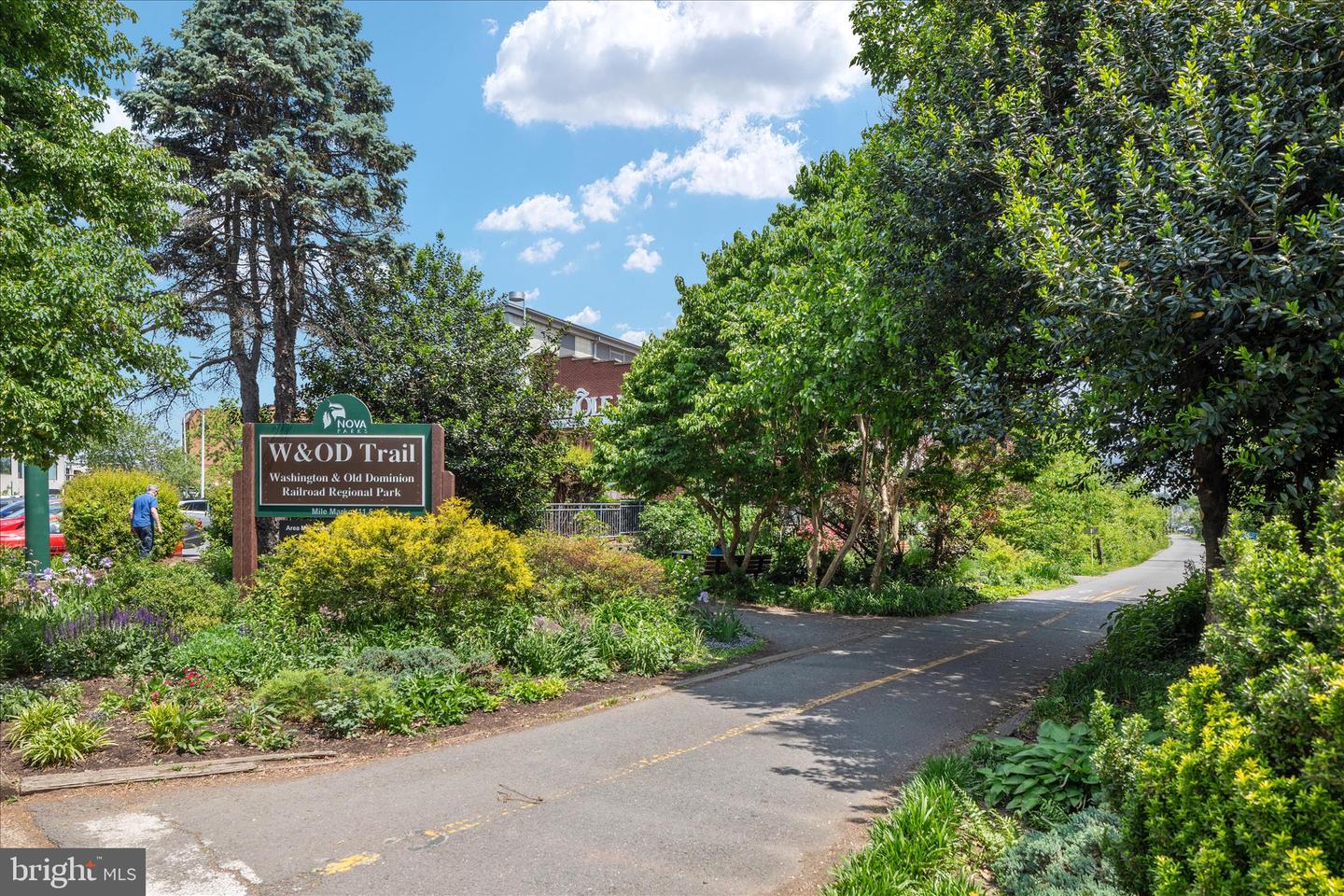 Vienna, Virginia, 22181, United States, 5 Bedrooms Bedrooms, ,4 BathroomsBathrooms,Residential,Active,2010162