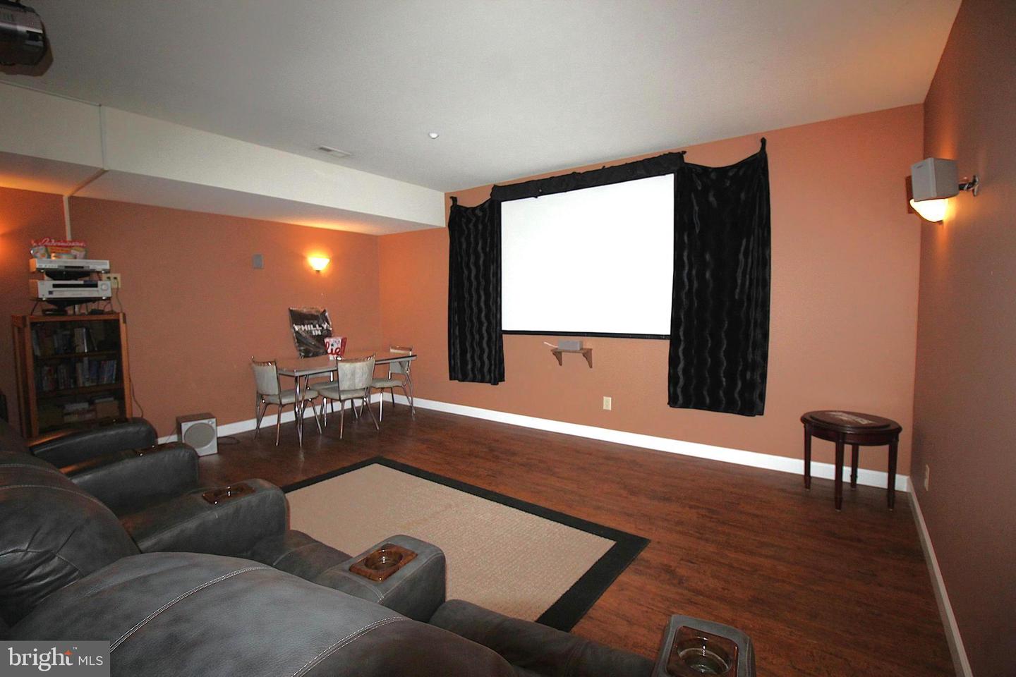 Chalfont, Pennsylvania, 18914, United States, 5 Bedrooms Bedrooms, ,4 BathroomsBathrooms,Residential,Active,2006906