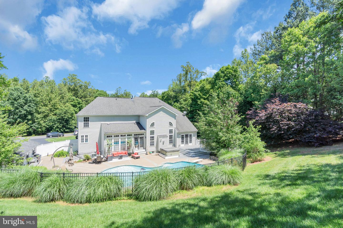 Manassas, Virginia, 20112, United States, 6 Bedrooms Bedrooms, ,5 BathroomsBathrooms,Residential,Active,2052030