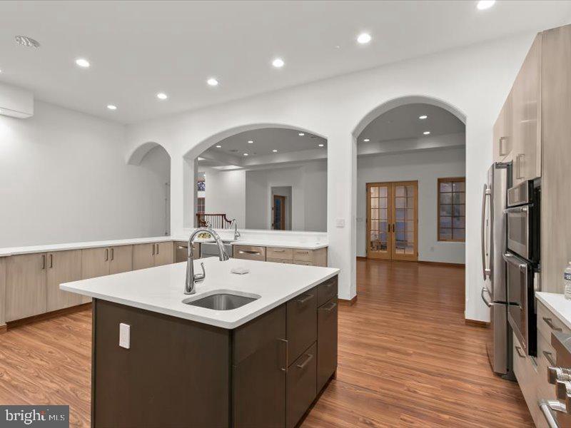 Potomac, Maryland, 20854, United States, 6 Bedrooms Bedrooms, ,7 BathroomsBathrooms,Residential,Active,1927645