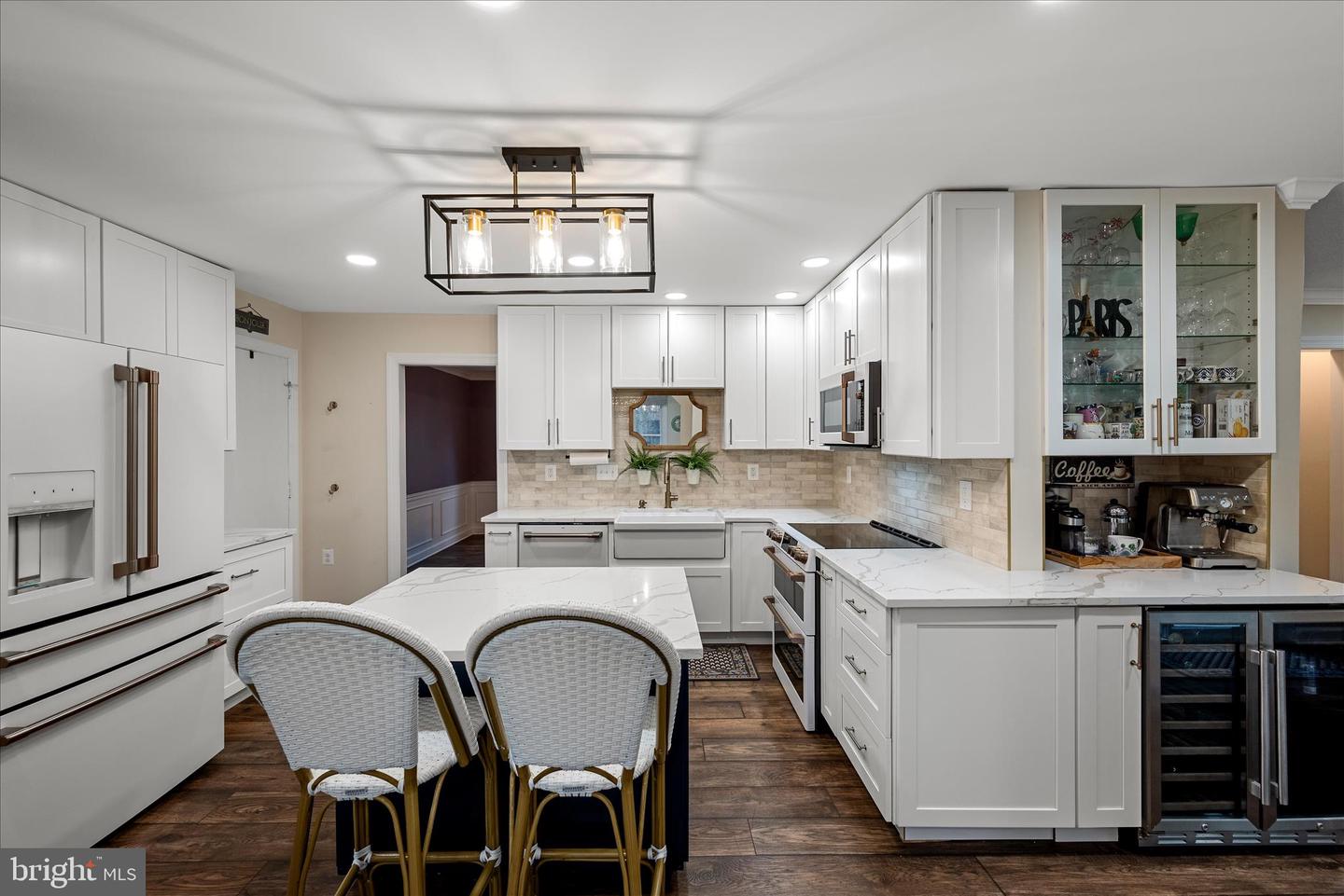 Centreville, Virginia, 20120, United States, 4 Bedrooms Bedrooms, ,3 BathroomsBathrooms,Residential,Active,2015484