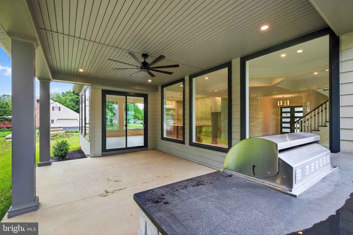 Lancaster, Pennsylvania, 17601, United States, 4 Bedrooms Bedrooms, ,5 BathroomsBathrooms,Residential,Active,1755222