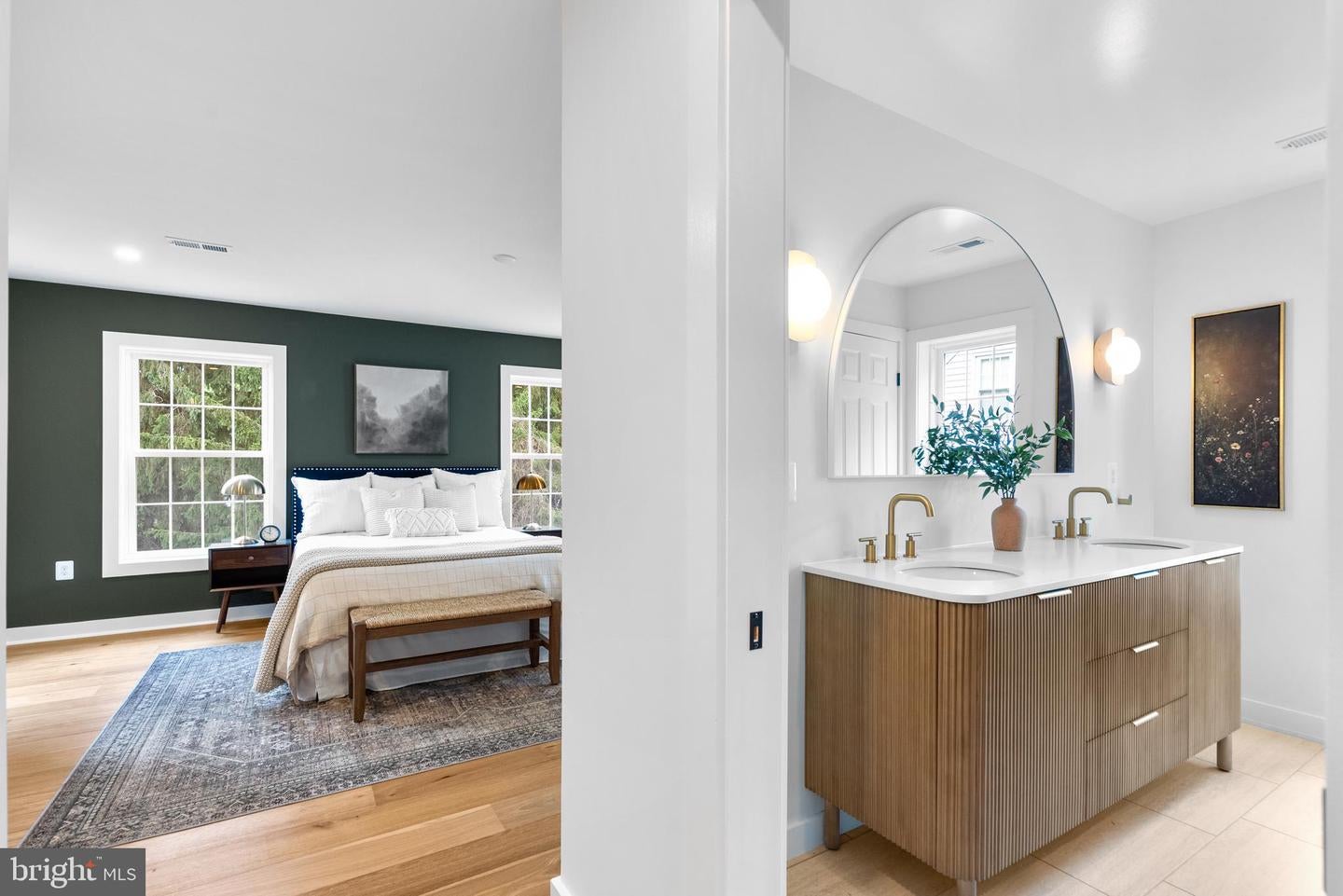 Kensington, Maryland, 20895, United States, 5 Bedrooms Bedrooms, ,4 BathroomsBathrooms,Residential,Active,1904171
