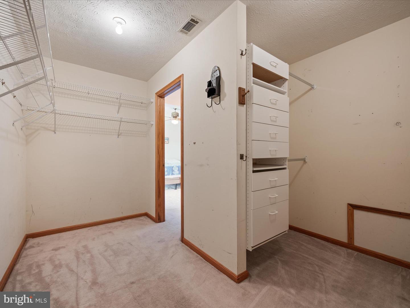 Berryville, Virginia, 22611, United States, 4 Bedrooms Bedrooms, ,3 BathroomsBathrooms,Residential,Active,1884871