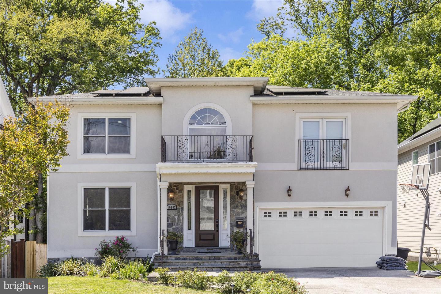 Kensington, Maryland, 20895, United States, 5 Bedrooms Bedrooms, ,5 BathroomsBathrooms,Residential,Active,2044984