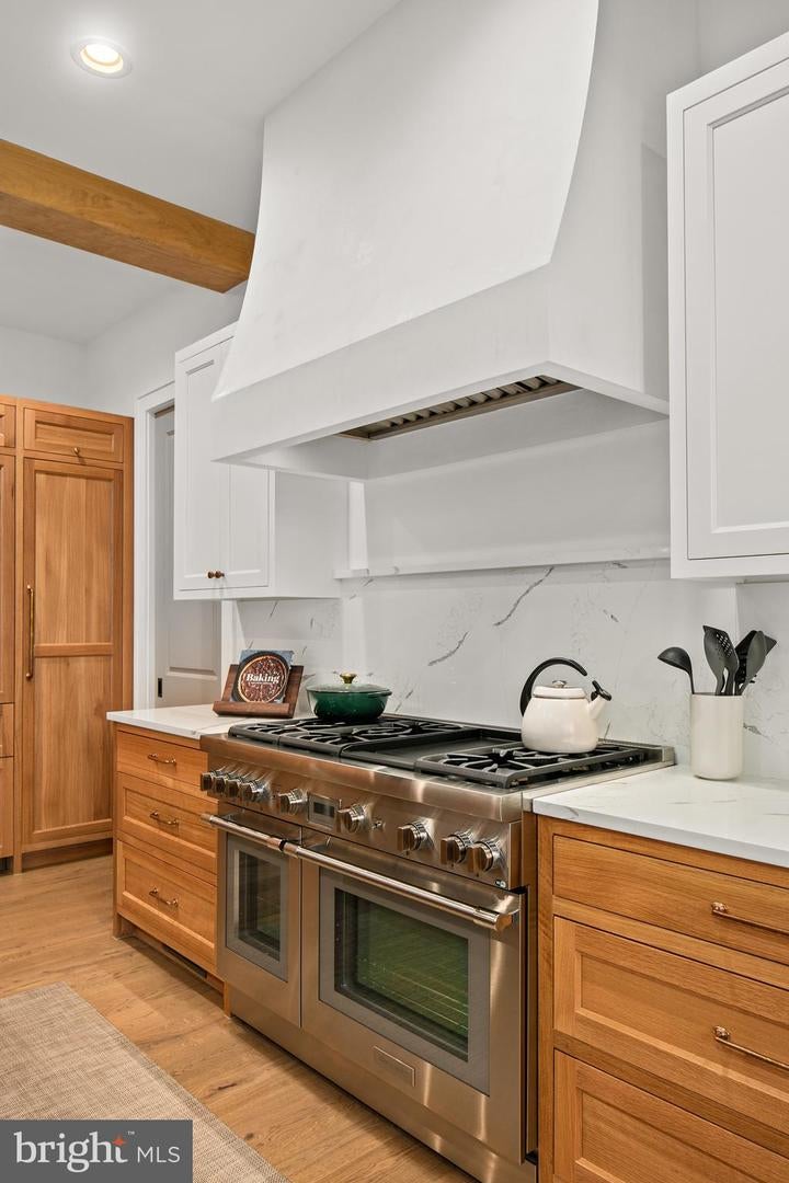 Arlington, Virginia, 22207, United States, 6 Bedrooms Bedrooms, ,9 BathroomsBathrooms,Residential,Active,1972156