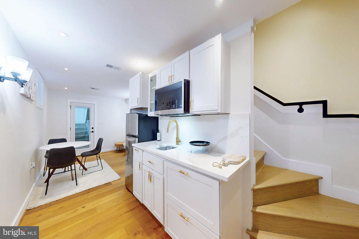 Washington, District Of Columbia, 20018, United States, 6 Bedrooms Bedrooms, ,5 BathroomsBathrooms,Residential,Active,1964489