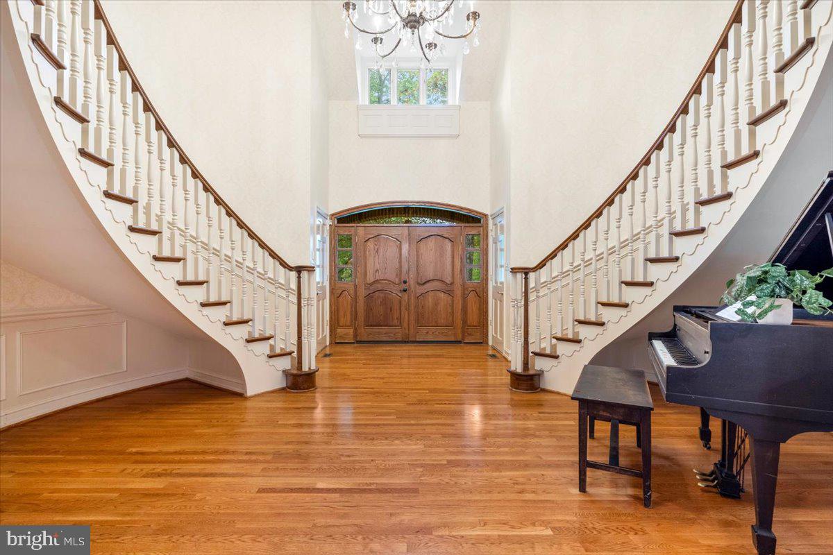 Frederick, Maryland, 21702, United States, 5 Bedrooms Bedrooms, ,8 BathroomsBathrooms,Residential,Active,2002354