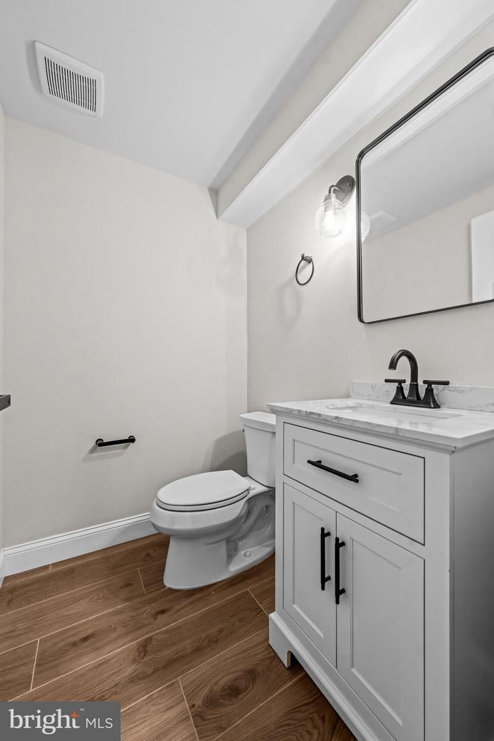 Haddonfield, New Jersey, 08033, United States, 4 Bedrooms Bedrooms, ,4 BathroomsBathrooms,Residential,Active,1886827