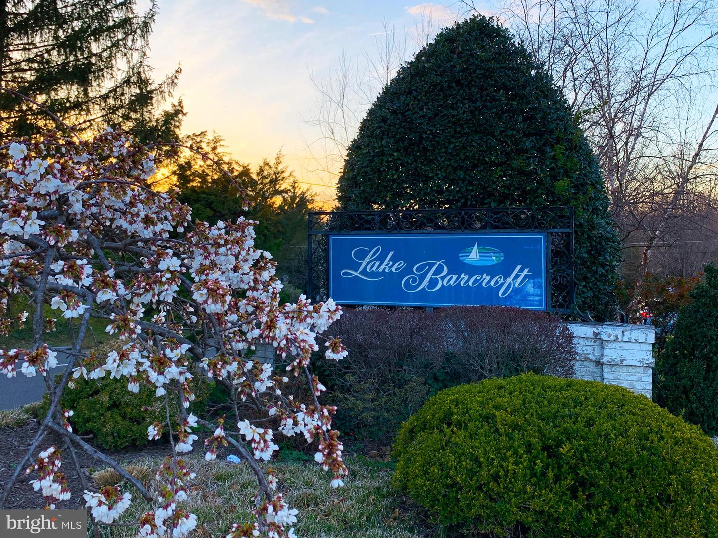 Falls Church, Virginia, 22041, United States, ,3 BathroomsBathrooms,Residential,Active,1843858