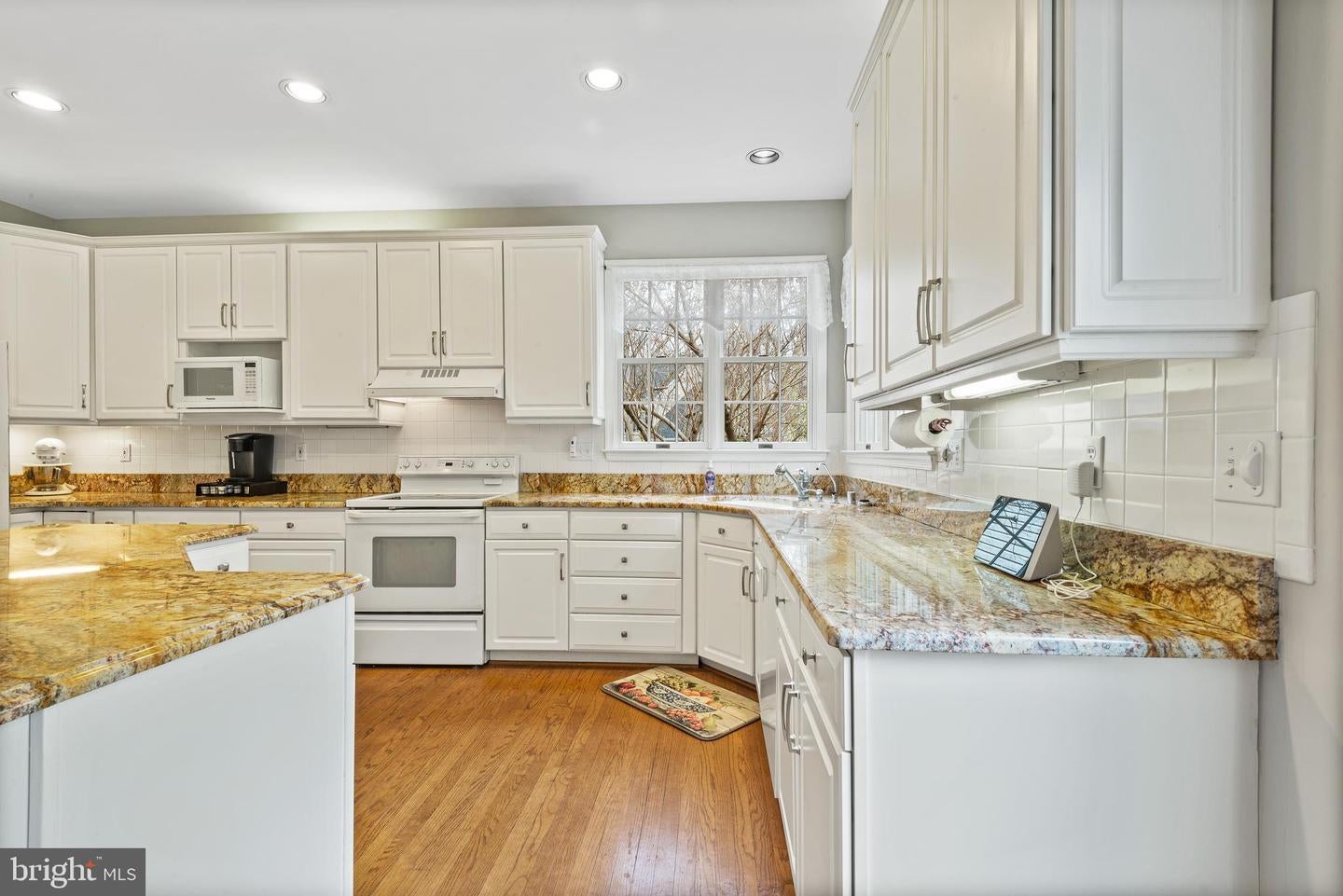 Annapolis, Maryland, 21403, United States, 4 Bedrooms Bedrooms, ,3 BathroomsBathrooms,Residential,Active,1941139