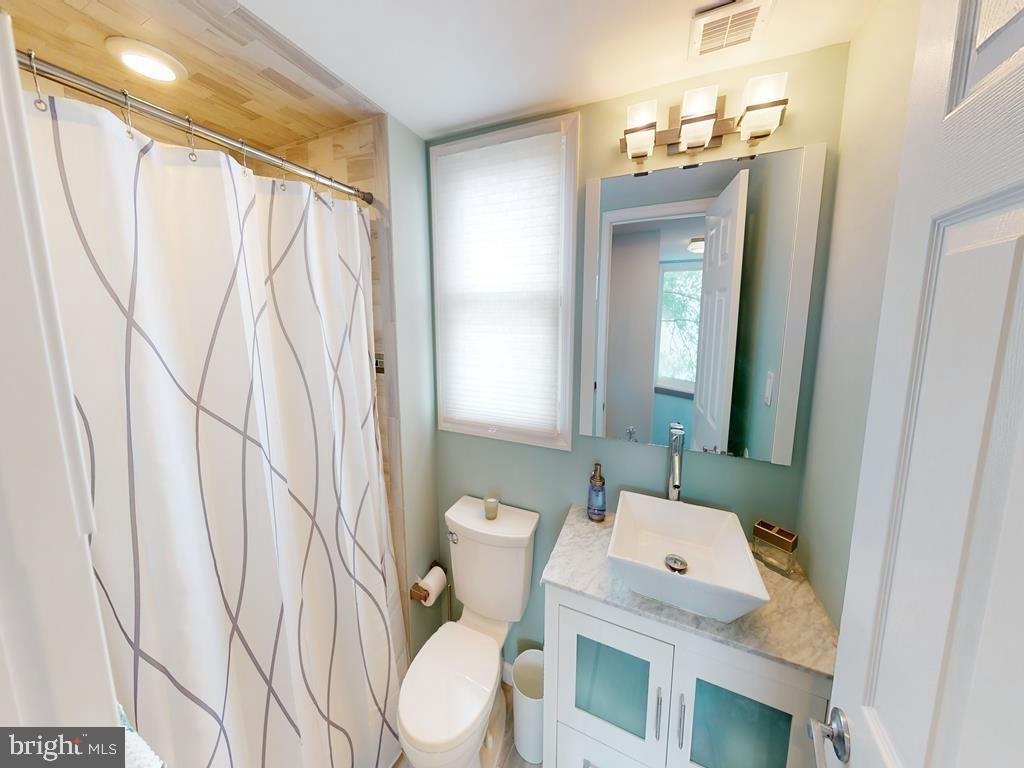 Ship Bottom, New Jersey, 08008, United States, 2 Bedrooms Bedrooms, ,3 BathroomsBathrooms,Residential,Active,1902937